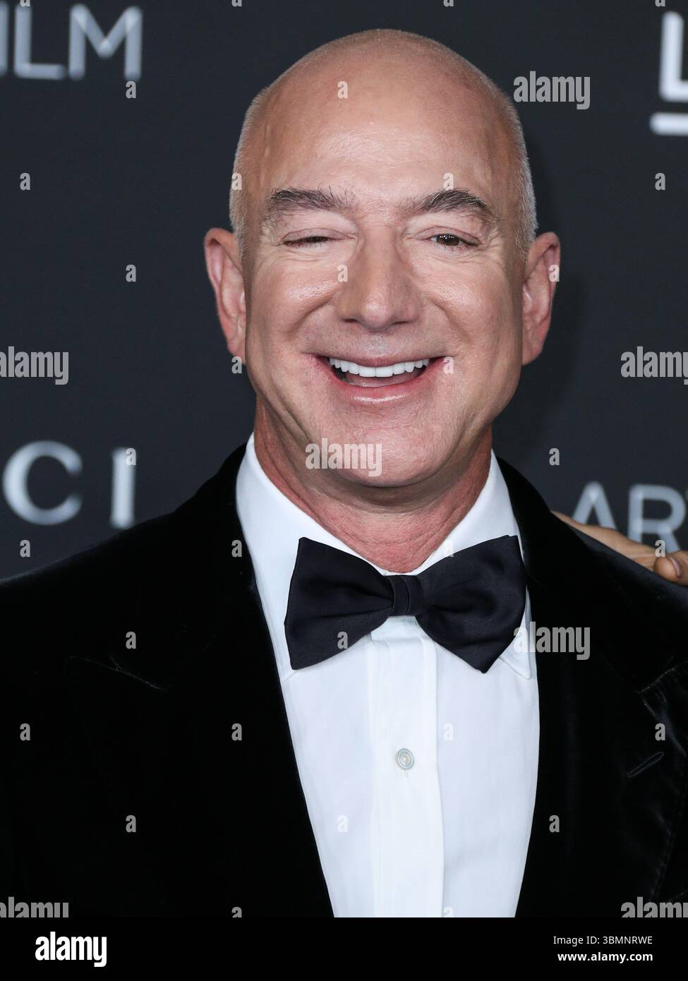 Jeff Bezos And Lauren Sanchez Set To Tie The Knot In Aspen: A Sneak Peek At Their Lavish Christmas Wedding