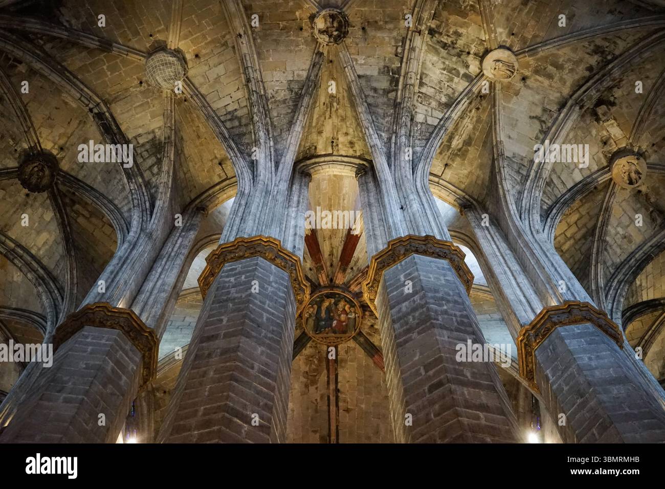 Basílica de santa maria del mar hi-res stock photography and images - Alamy