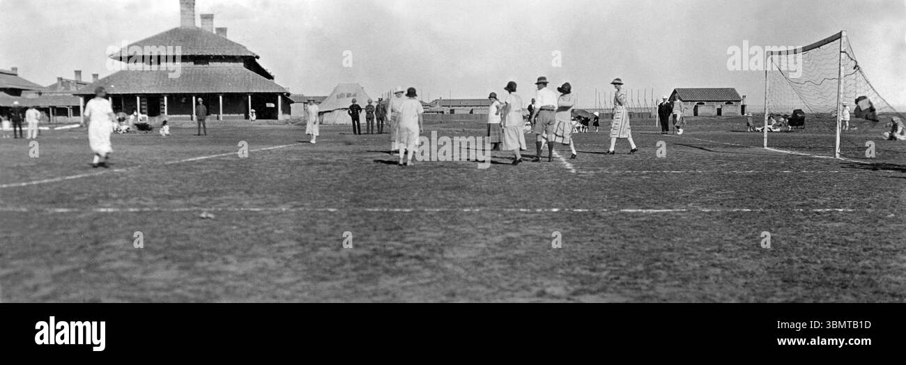1920s British Empire - Women's football - A group of ladies taking part ...