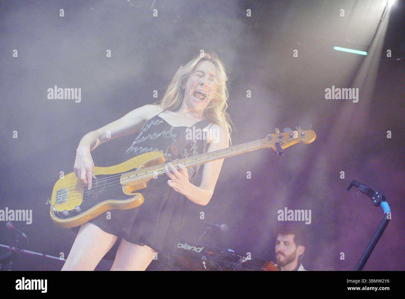 Haim performing on the Park Stage during the Glastonbury Festival at ...