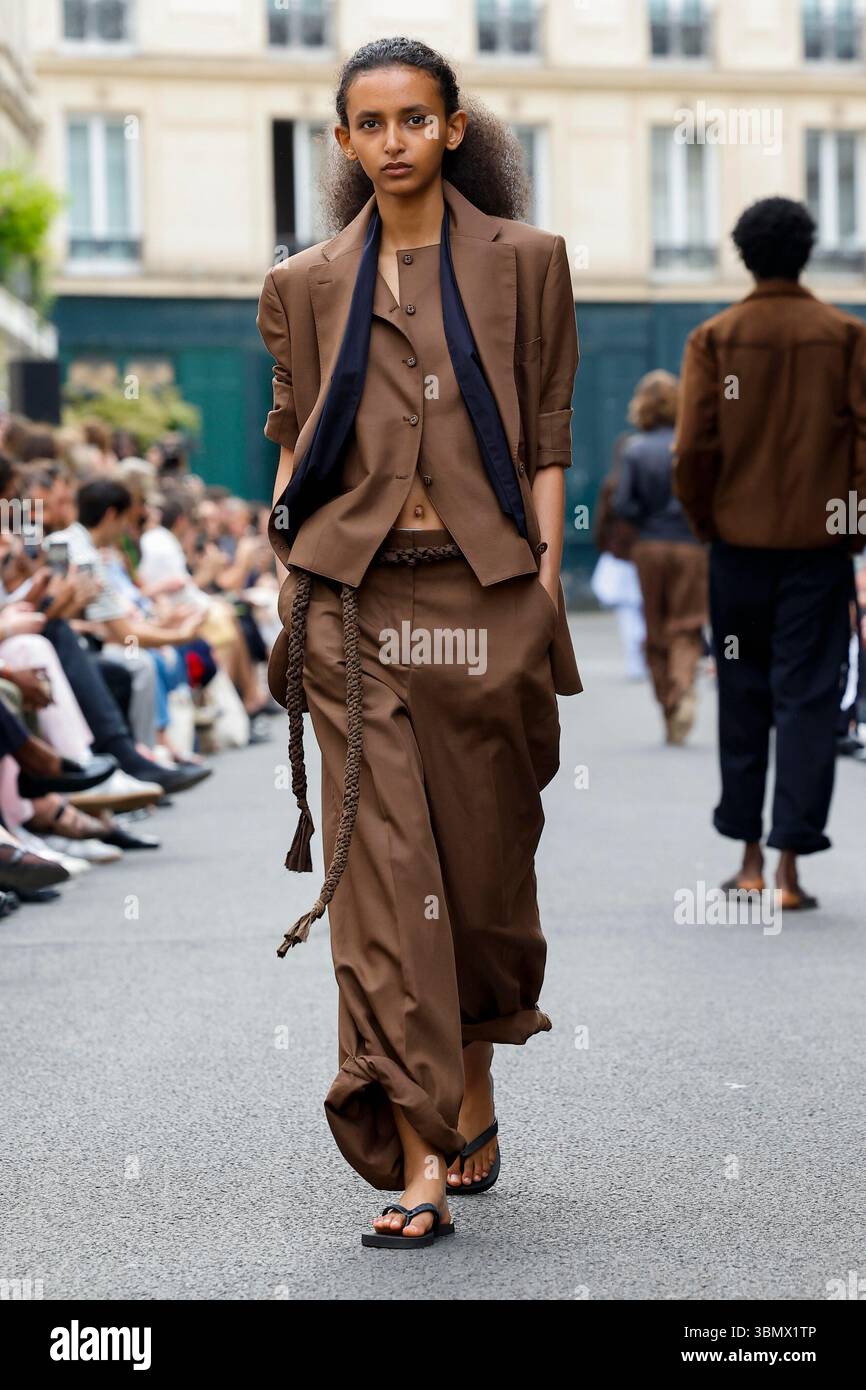 OFFICINE GENERALE SpringSummer 2026 runway during Paris Fashion Week