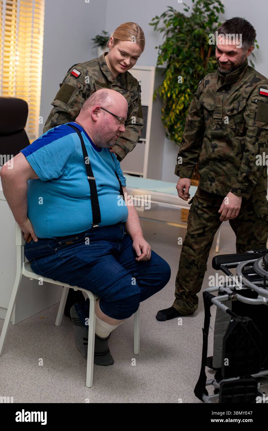 Military communication skills hi-res stock photography and images - Alamy