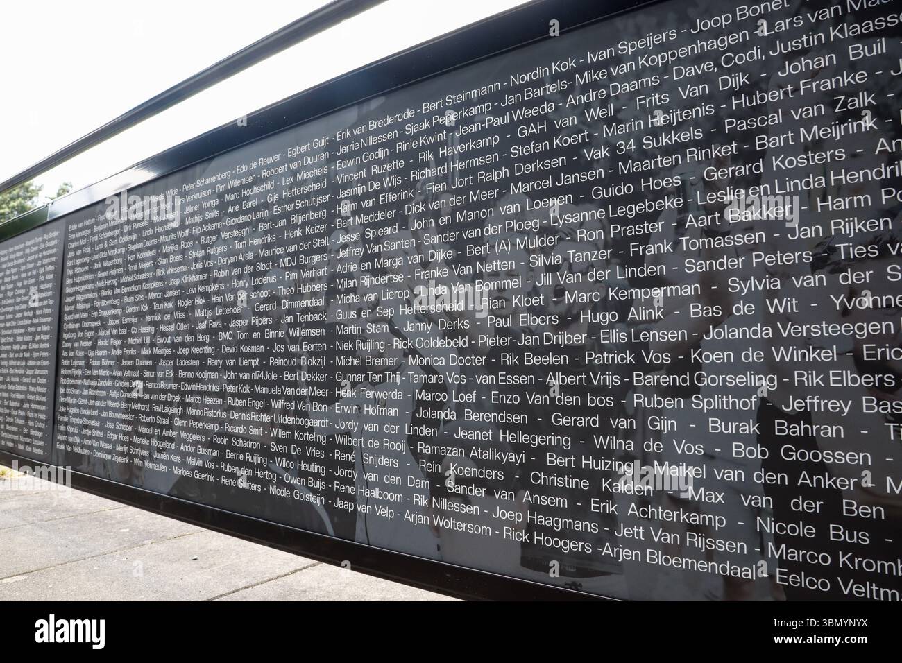 PAPENDAL, NETHERLANDS - JUNE 29: The Geldenwand with names of donors being officially unveiled during the first training of Vitesse at Nationaal Sportcentrum Papendal on June 29, 2025 in Papendal, Netherlands. (Photo by Broer van den Boom/Orange Pictures) Stock Photo