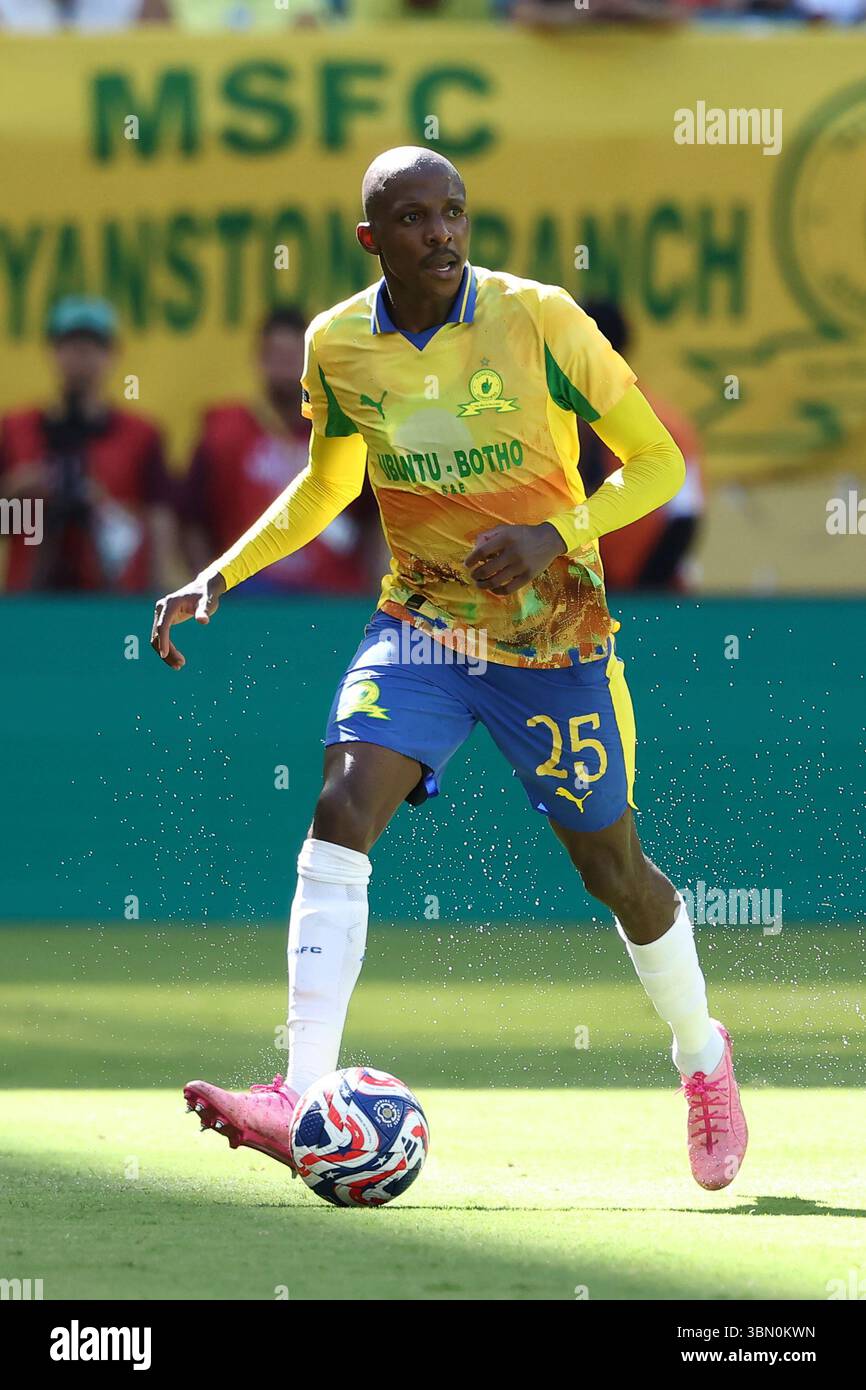 miami-gardens-fl-june-25-mamelodi-sundowns-defender-khuliso-mudau