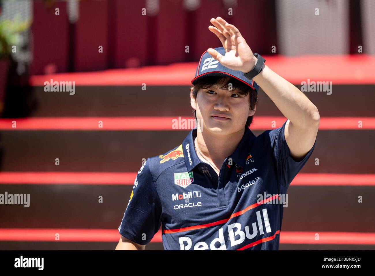 Oracle Red Bull Racing Japan Yuki Tsunoda (Oracle Red Bull Racing, Japan, #22) bei der Fahrerparade ...