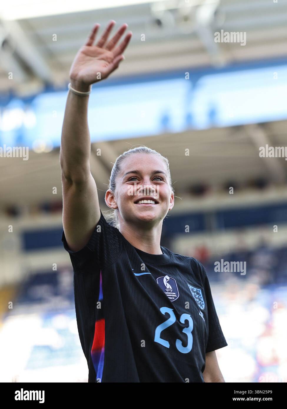 Leicester, England, June 29th 2025: Alessia Russo (23 England) waves to