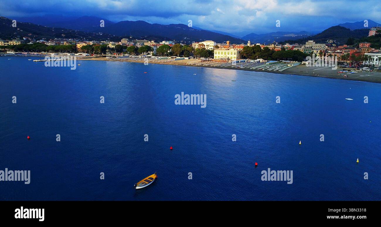 Summer scenery idyllic sea view hi-res stock photography and images - Alamy