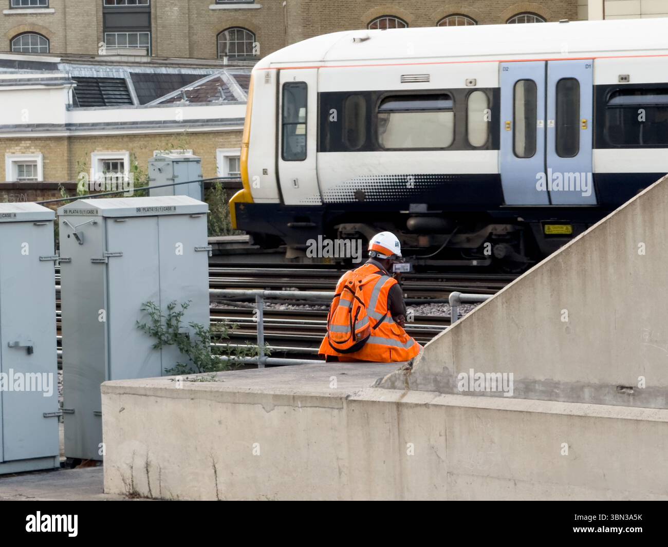 Rail safety measures hi-res stock photography and images - Alamy