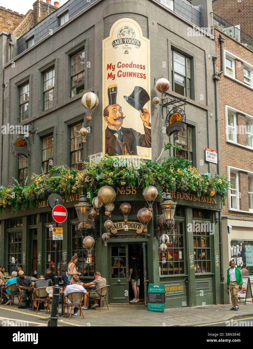Mr Fogg's Tavern public house, St Martin's Lane, Covent Garden, West End, London, England, UK Stock Photo