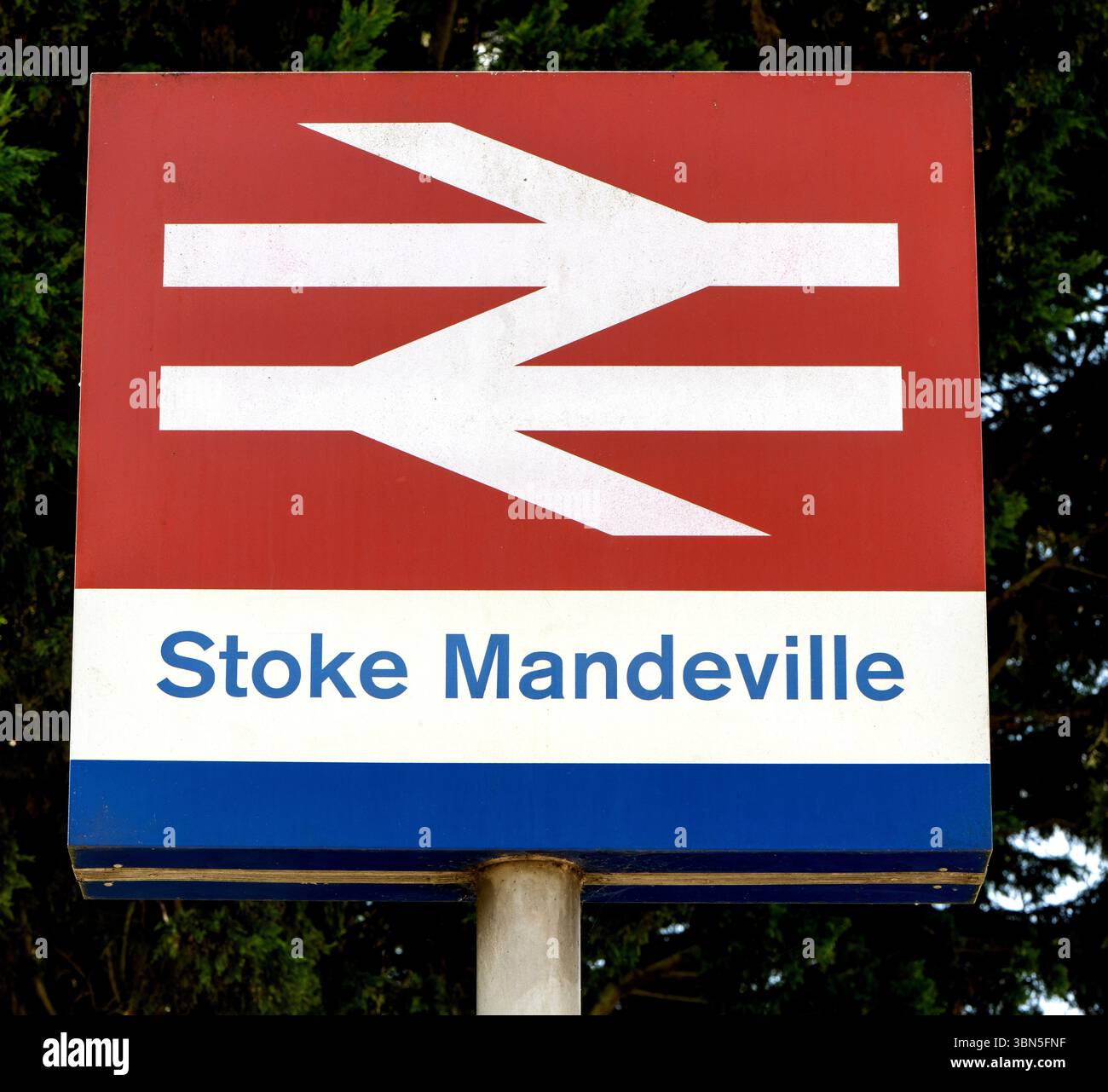 British Rail station name sign at Stoke Mandeville railway station, Stoke Mandeville, Aylesbury, Buckinghamshire, England, UK Stock Photo