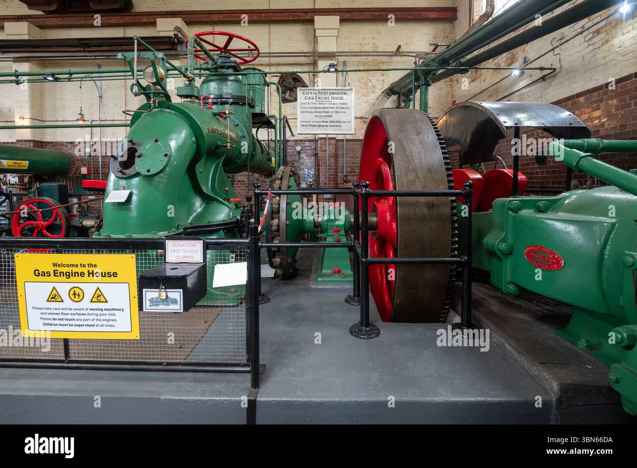 Old machinery inside the Gas engine house, part of the Eastney Beam ...