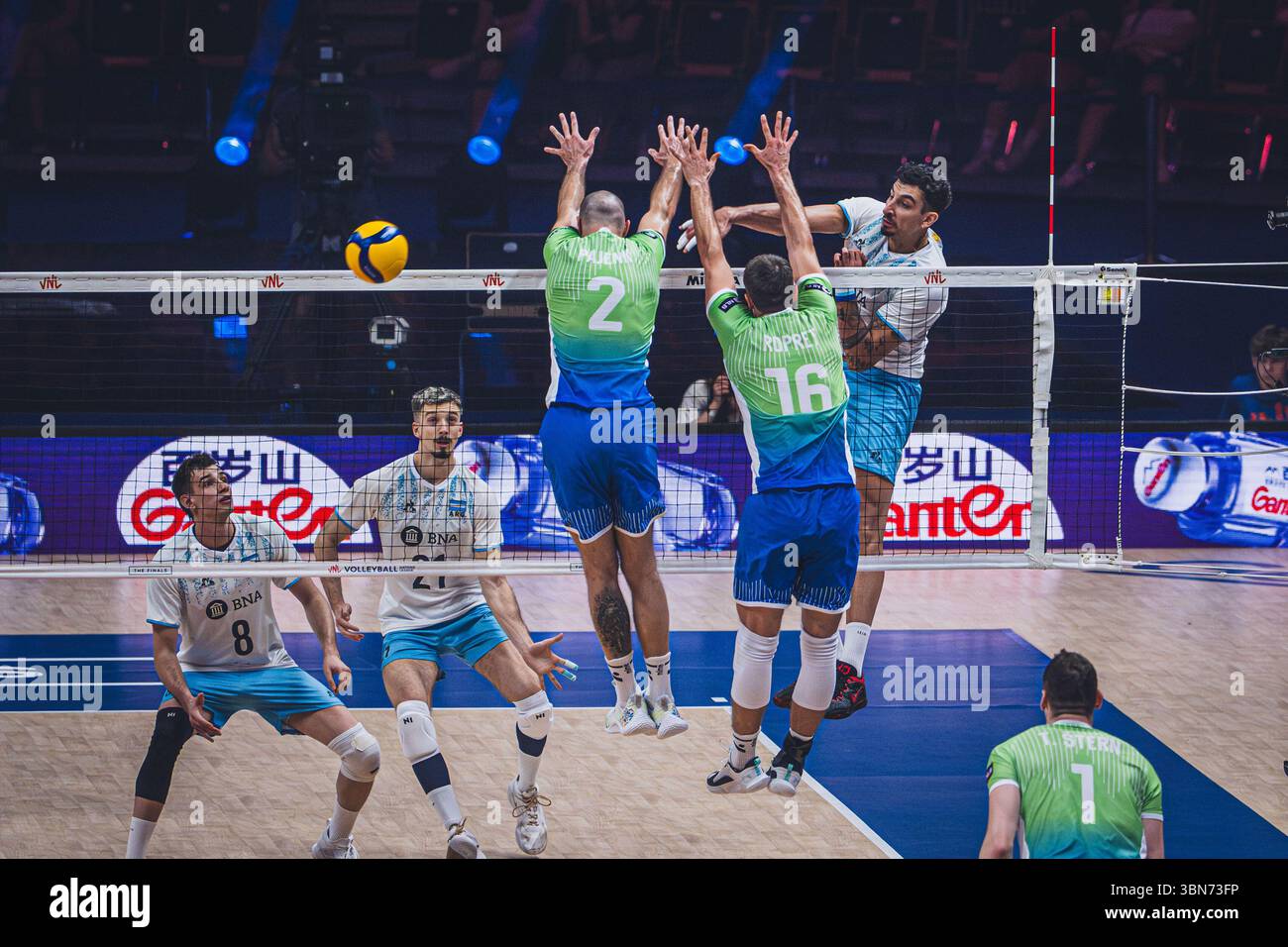 Slovenia vs Argentina during FIVB Volleyball Nations League 2024 men's match on June 28 in Łódź, Poland. Stock Photo