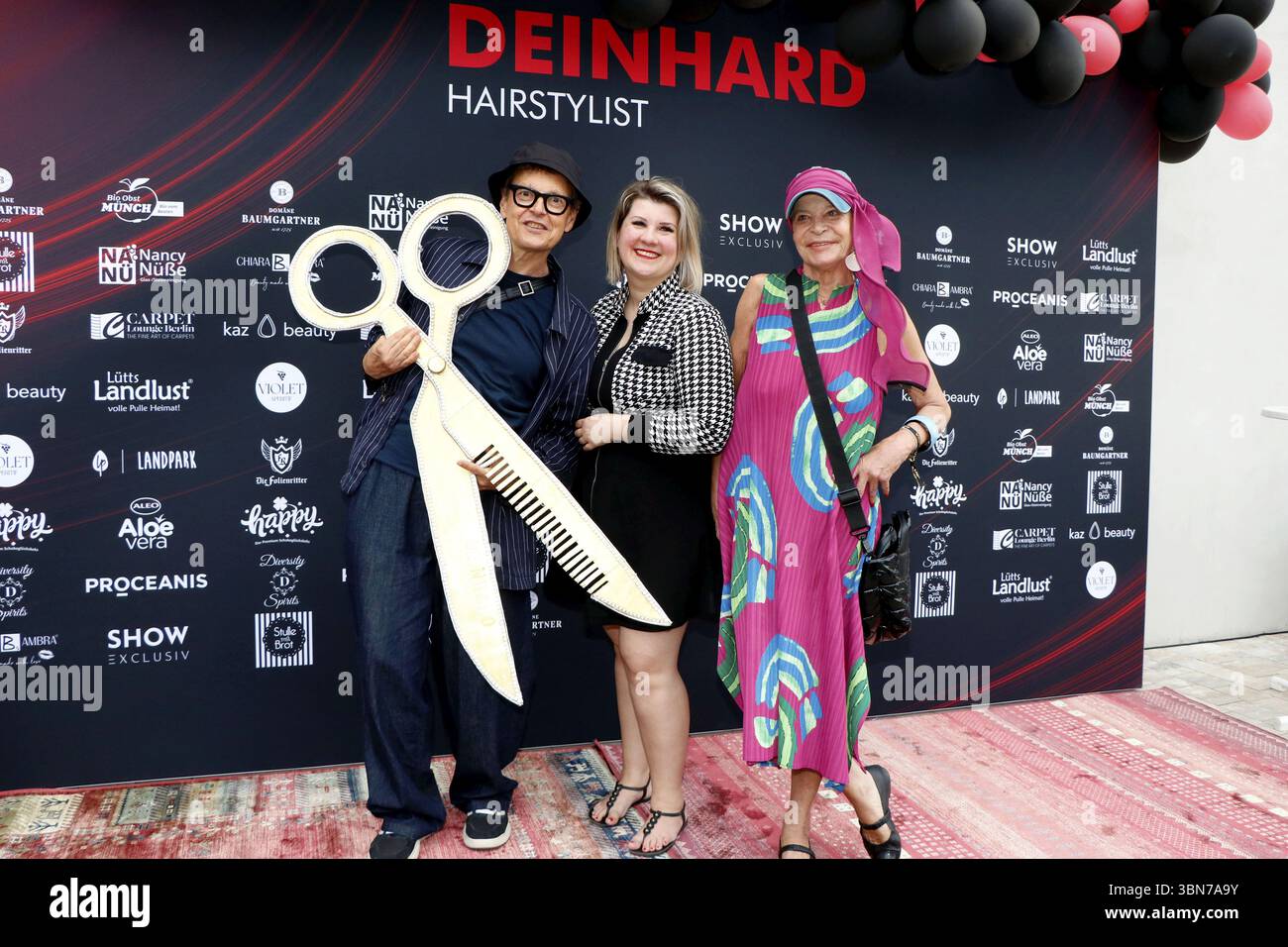Rolf Scheider, Janine Becker and Barbara Engel at the VIP opening of the new Deinhard Salon Am Muehlanger 3, Berlin, 28 June 2025 Stock Photo