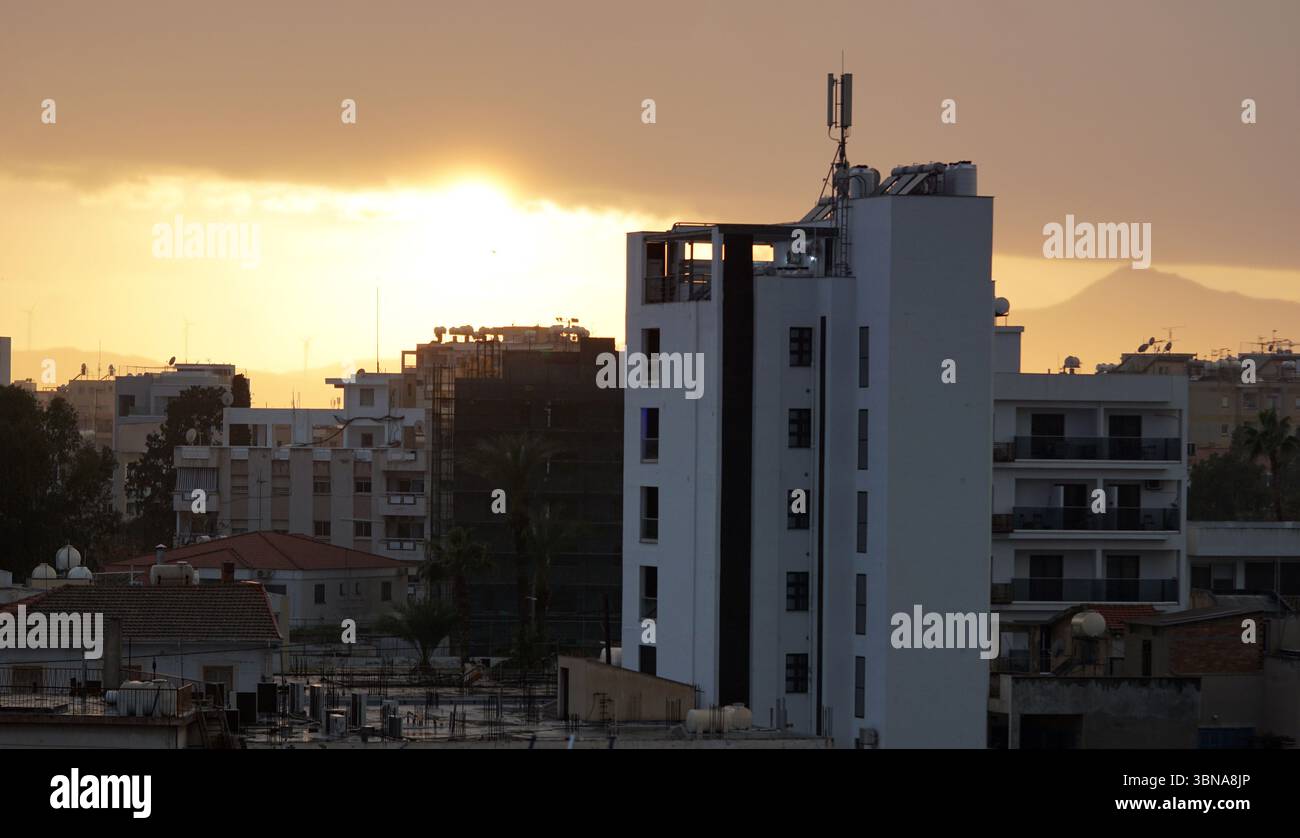 Mostly low rise structures hi-res stock photography and images - Alamy