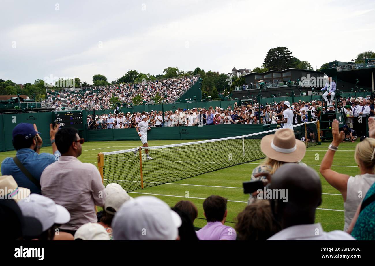 Jesper de Jong celebrates winning his match against Christopher Eubanks ...