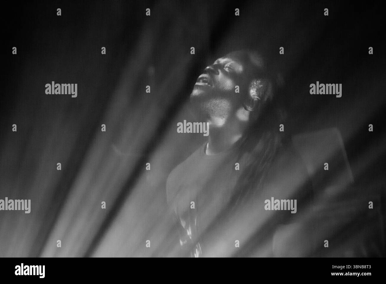 Pioneering djs hi-res stock photography and images - Alamy