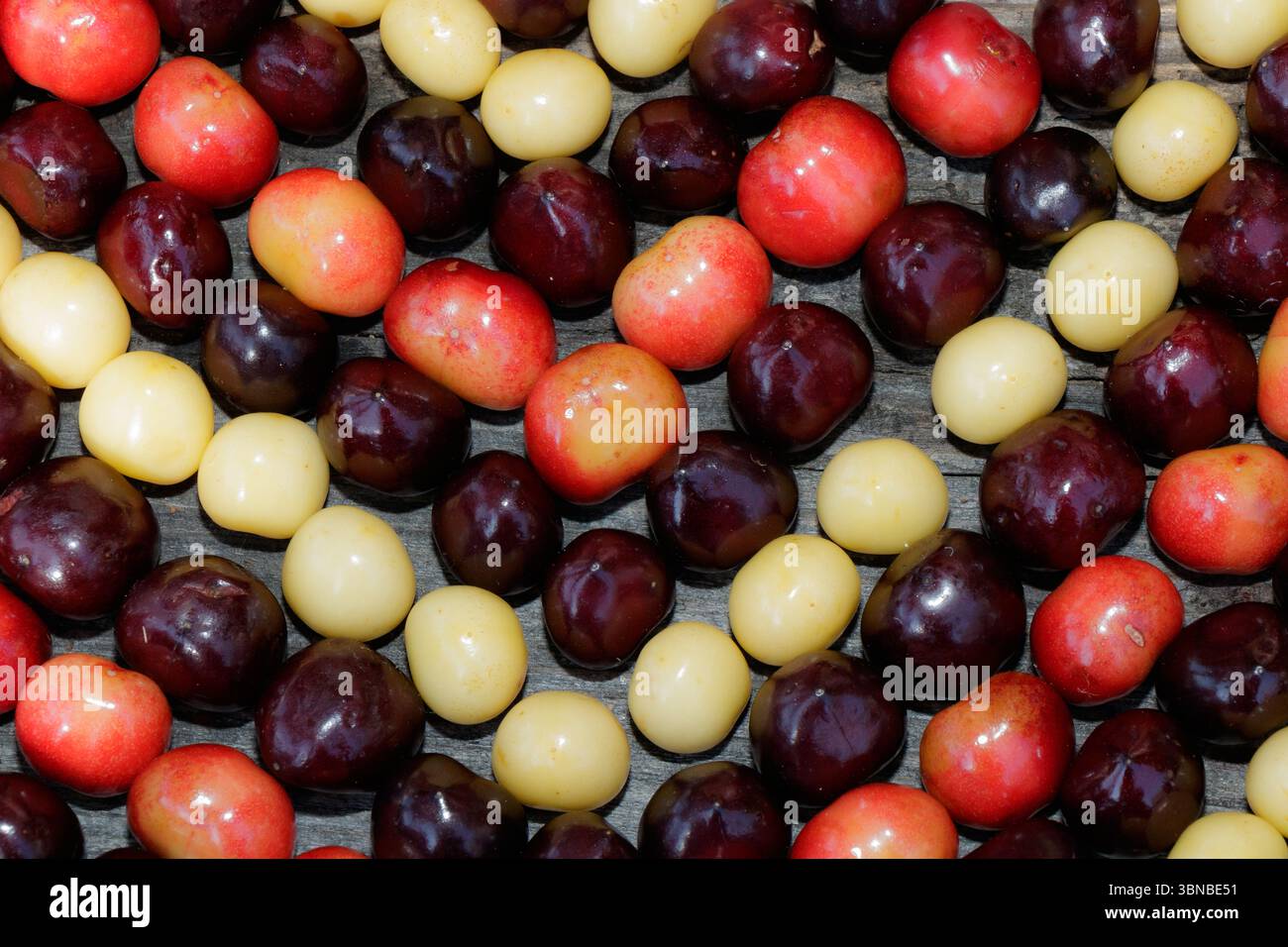 Red food colors hi-res stock photography and images - Alamy