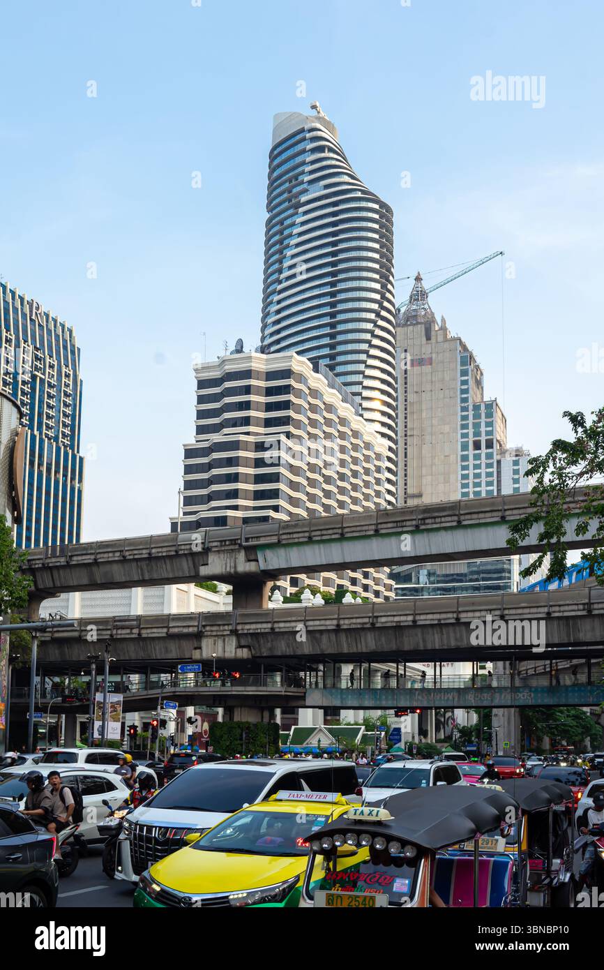 Pathum Rd Street Road traffic on Ratchaprasong intersection, a in Pathum Wan District ...