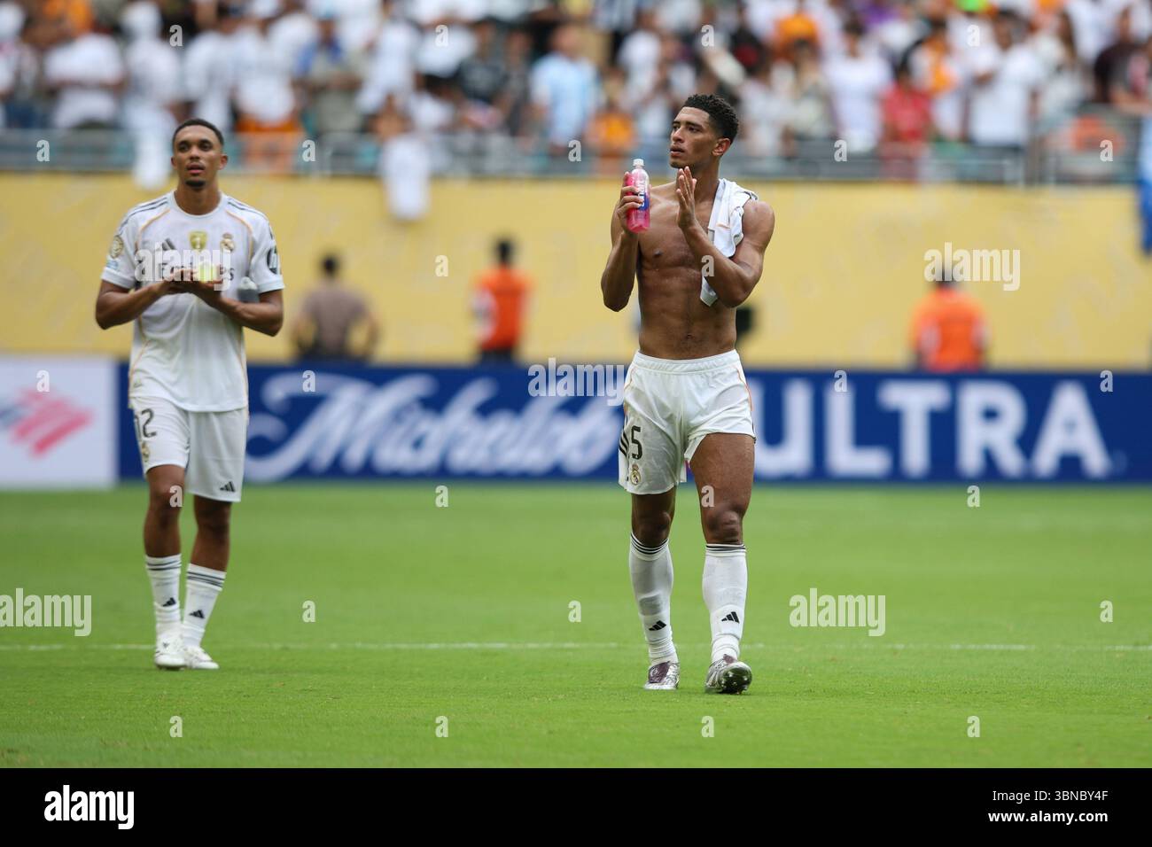 MIAMI, USA - 1st Jul 2025: Jude Bellingham of Real Madrid applauds the ...