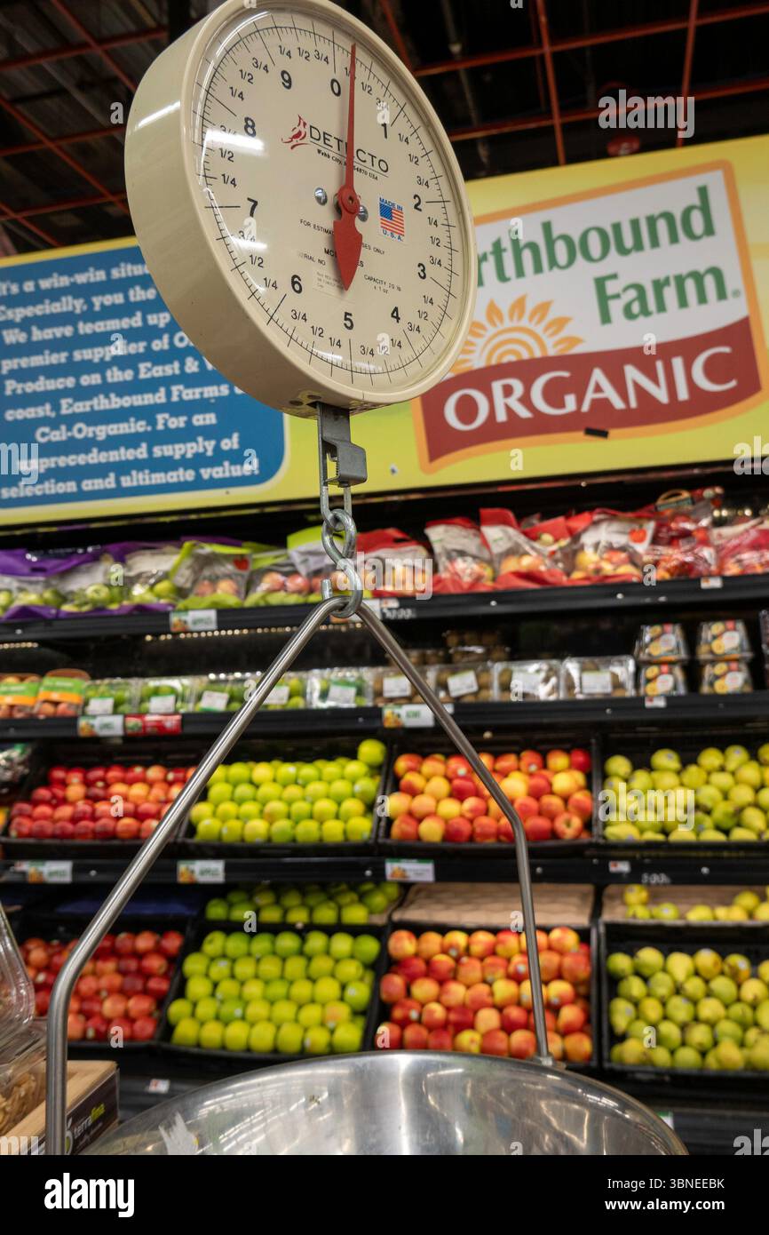 Fairway Super Market is a Fully Stocked Grocery Store Located In Kips Bay Neighborhood, NYC, USA, 2025 Stock Photo