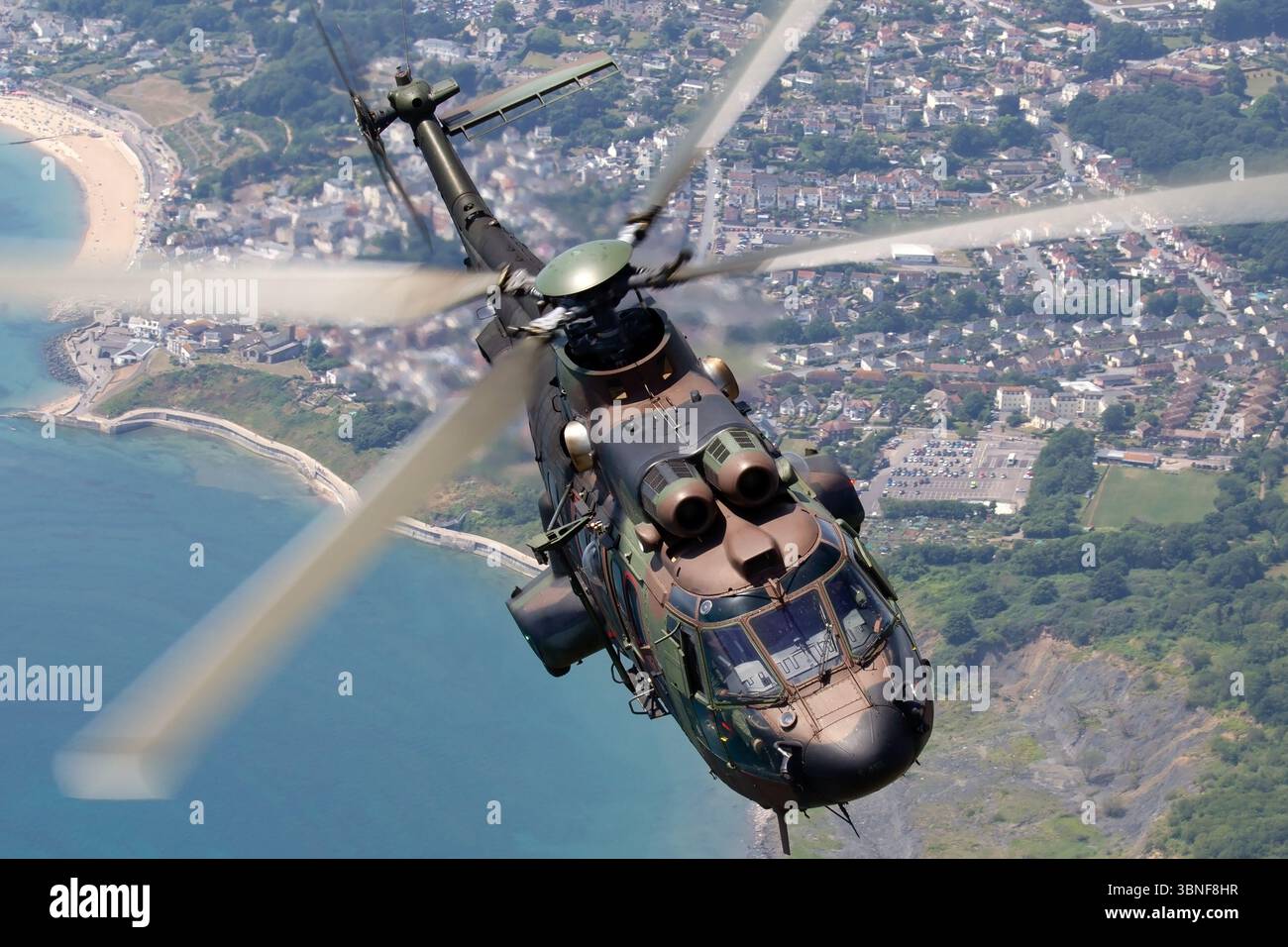 Five blade main rotor hi-res stock photography and images - Alamy