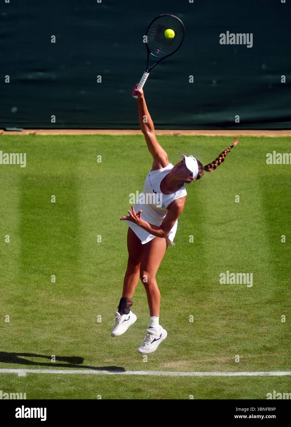 Solana Sierra during her match against Katie Boulter on day three of