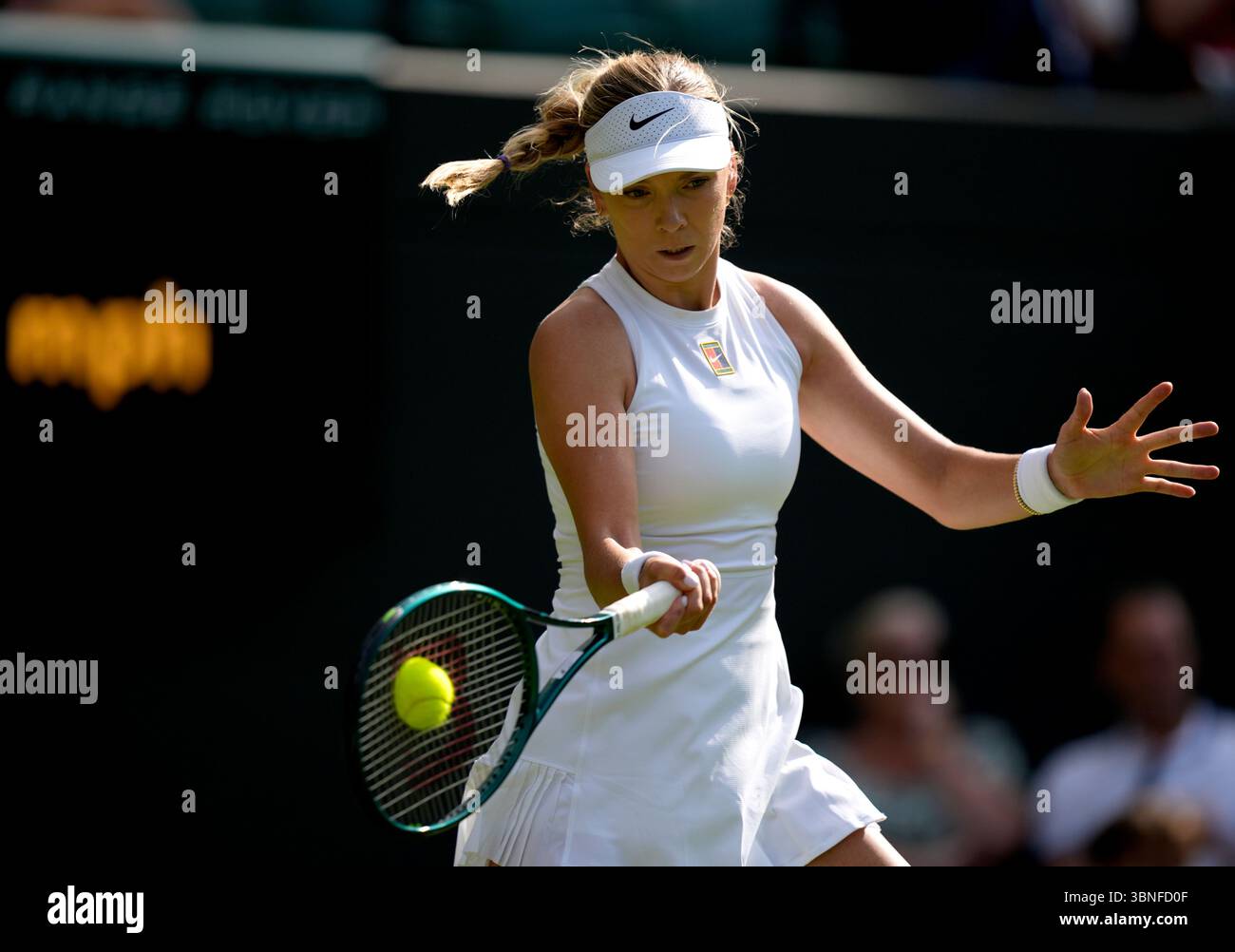 Katie Boulter in action against Solana Sierra on day three of the 2025