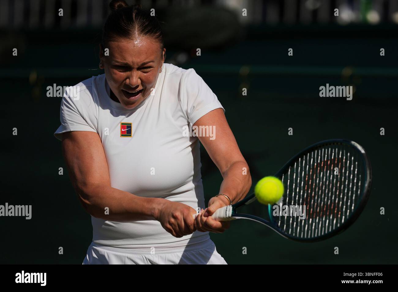 Amanda Anisimova of the U.S. returns the ball to Renata Zarazua of