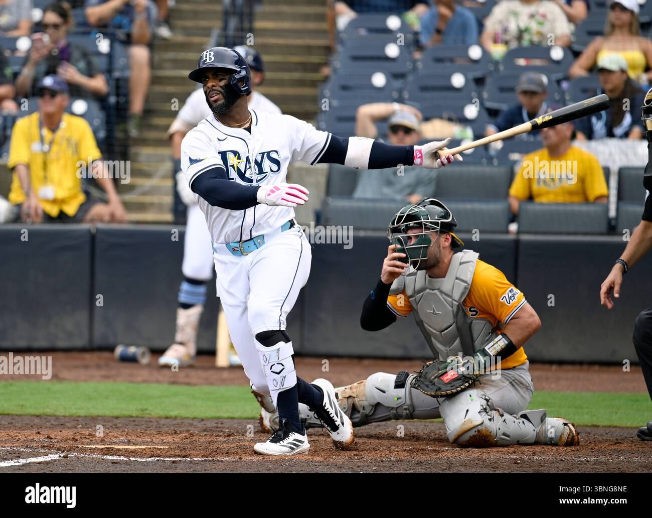 Tampa Bay Rays' Yandy Díaz hits a two-run home run during the sixth