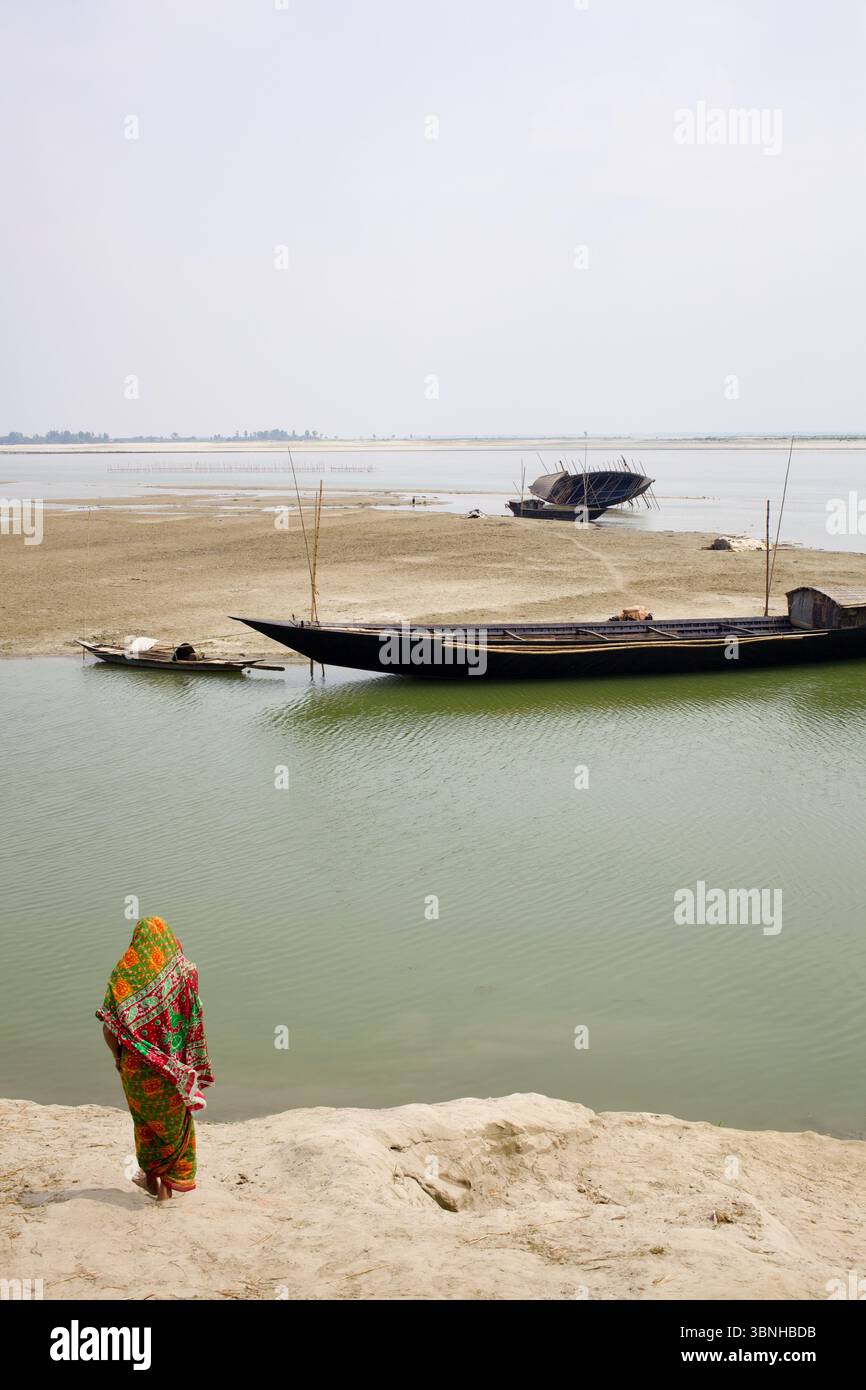 Chilmari riverbank hi-res stock photography and images - Alamy