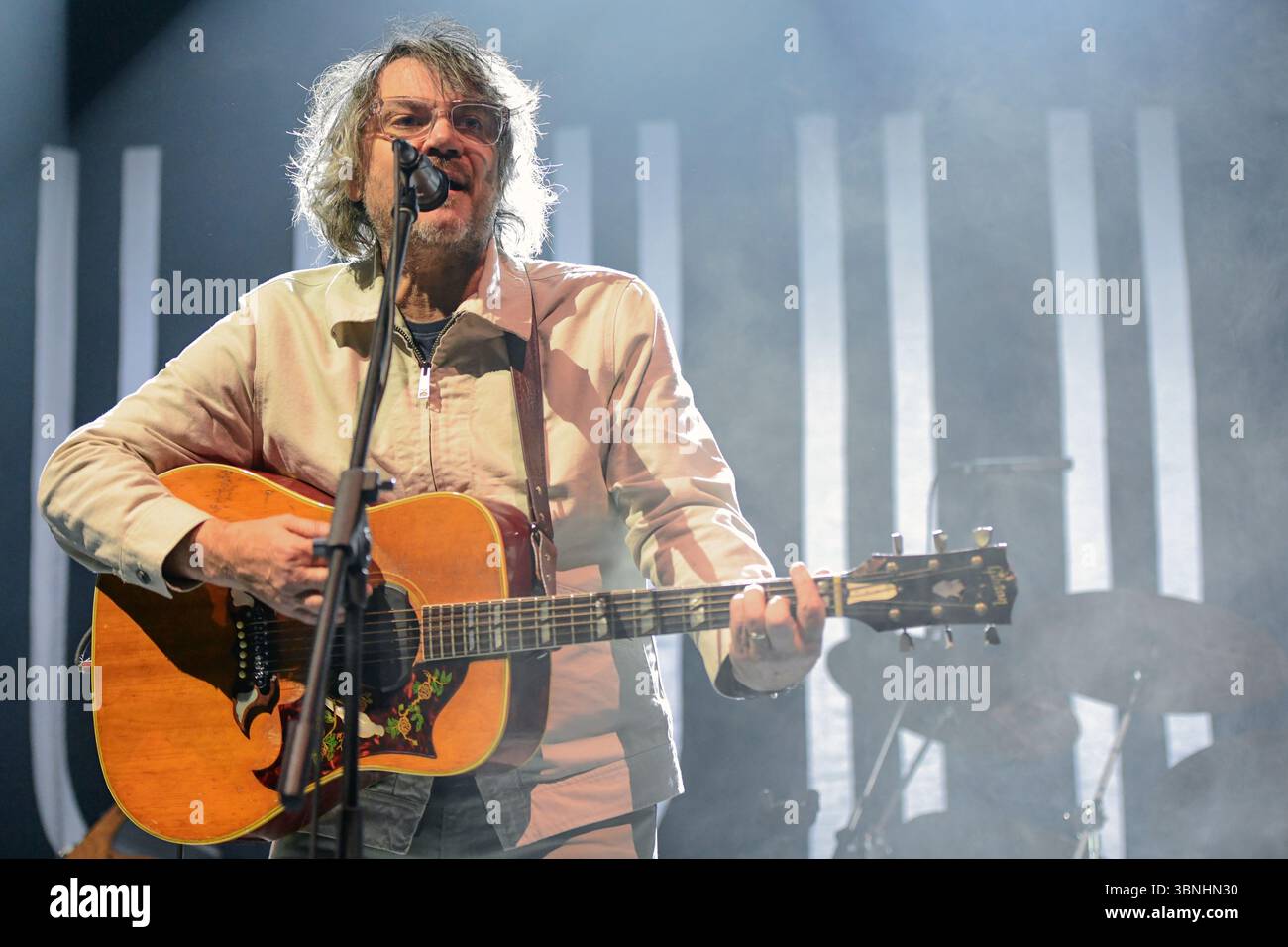 American rock band Wilco: Jeff Tweedy (vocals and guitar). Stock Photo