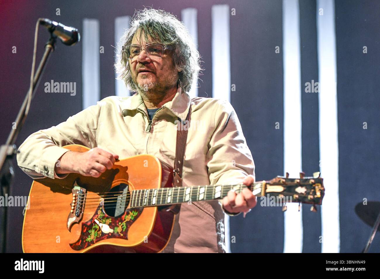 American rock band Wilco: Jeff Tweedy (vocals and guitar). Stock Photo