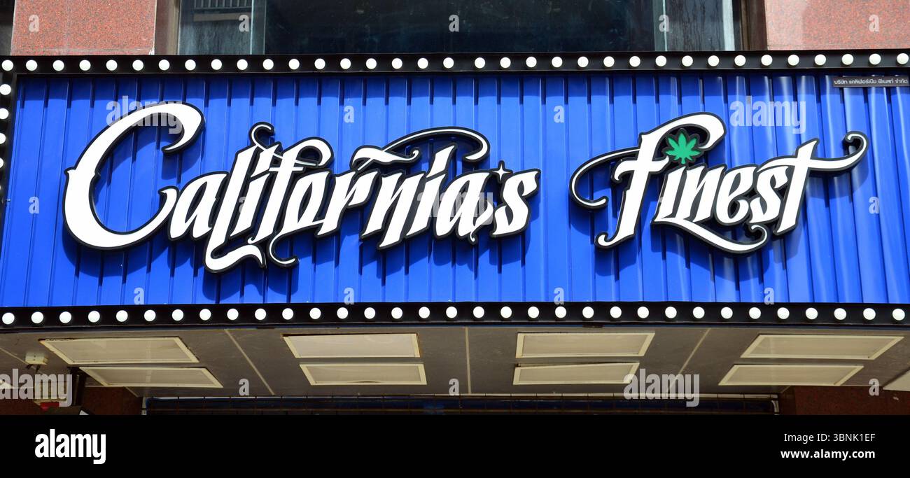 Finest shop hi-res stock photography and images - Alamy