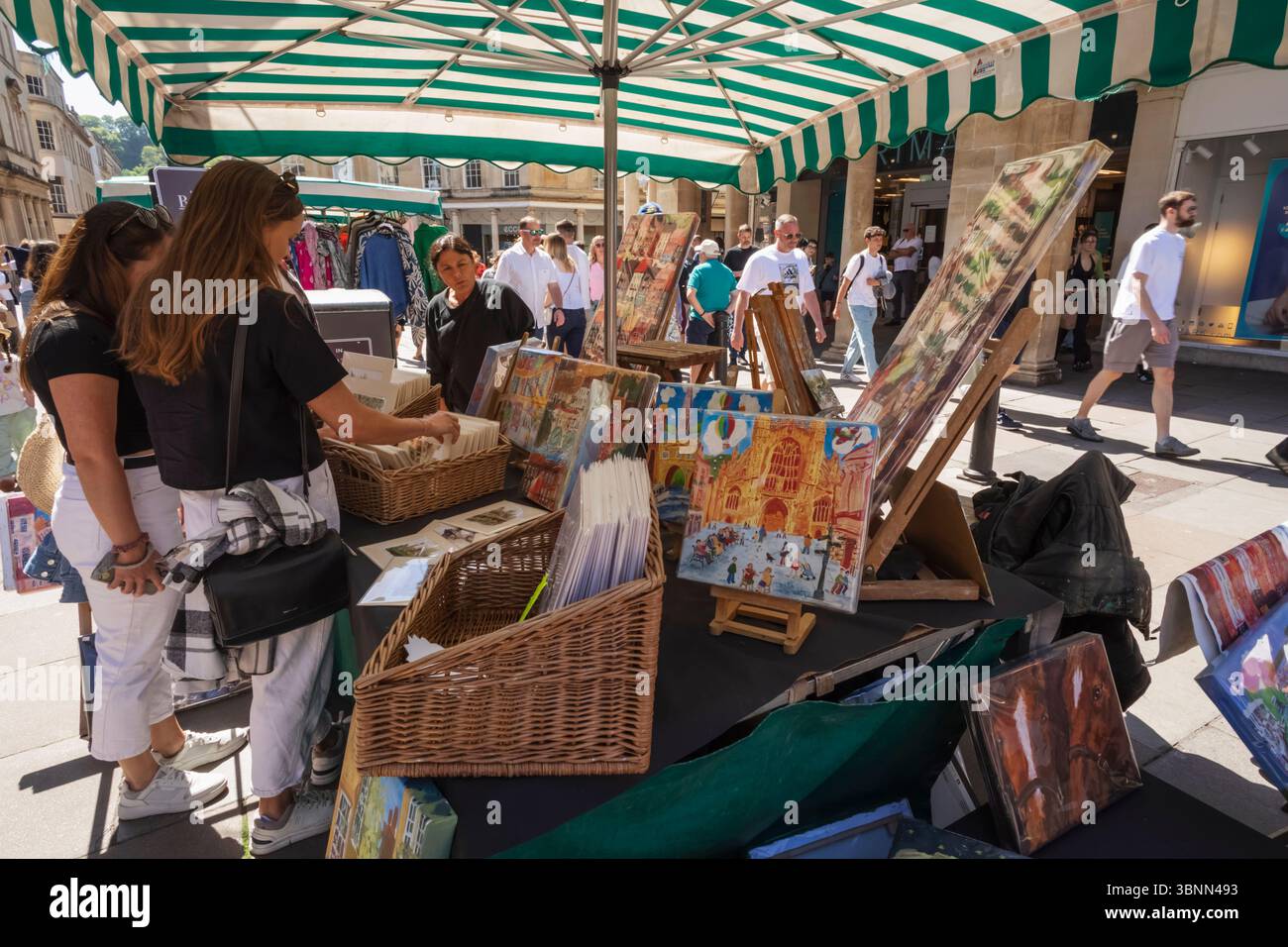 England, Somerset, Bath, Stall Street, Stall Selling Painting and Artwork Stock Photo