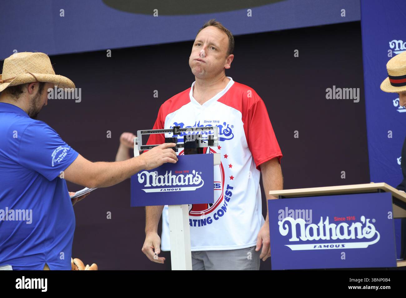 joey chestnut weight loss Image 5