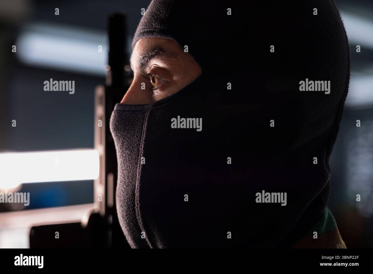 Secret service operative conducing anti terrorism mission in military ...