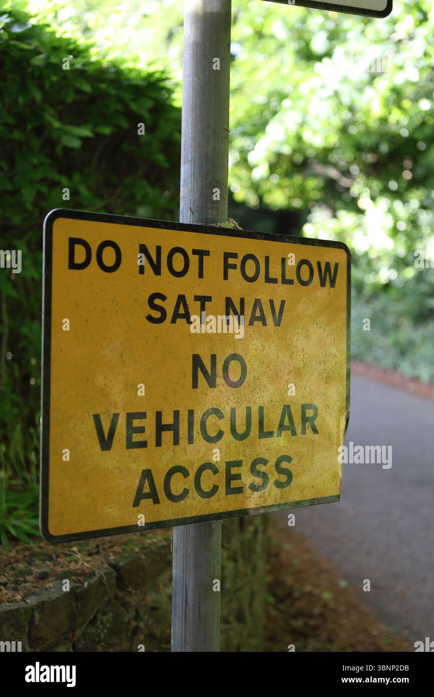 Sat Nav Sign Over reliance on technology hi-res stock photography and images - Alamy
