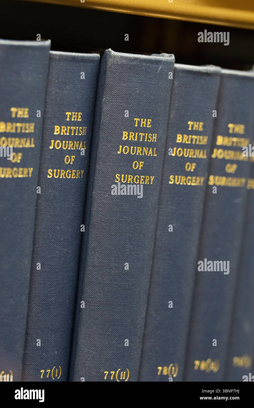 Academic journal library hi-res stock photography and images - Alamy