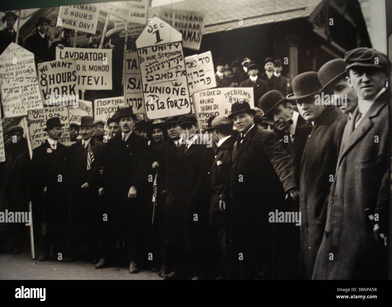 New york 1910 strike hi-res stock photography and images - Alamy