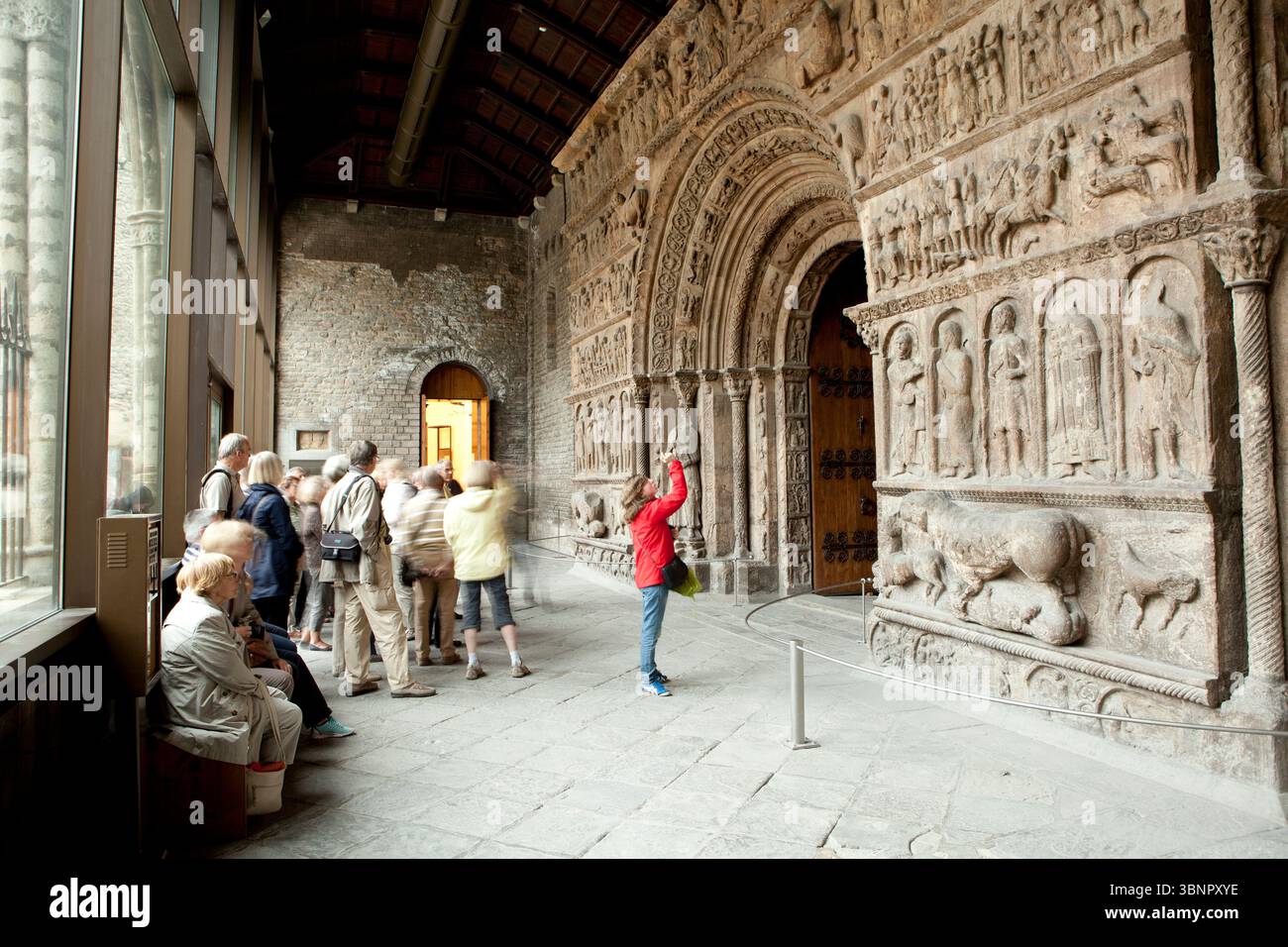 Monasterio santa maria de ripoll hi-res stock photography and images ...