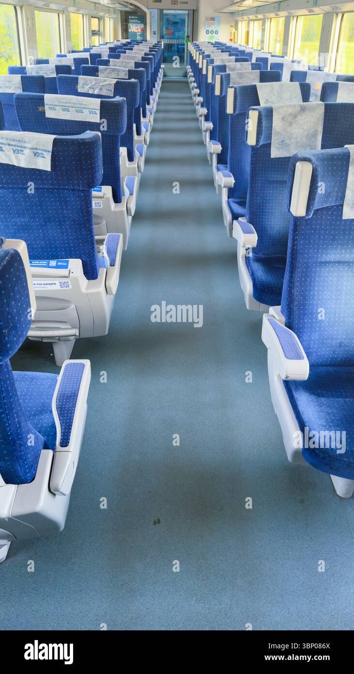 Train Seating Commuter train seating hi-res stock photography and images - Alamy