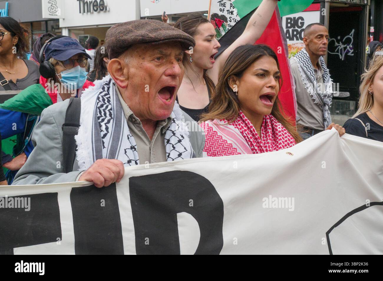 London, UK. 5 July 2025. Holcocaust survivor Stephen Kapos.After a year of Labour government Camden PSC and Camden Friends of Palestine lead a march in Keir Starmer's constituency to how him that the people stand with Palestine and demand we end the UK support for genocide and stop arms sales to Israel. They say Camden doesn't want a war criminal as MP and the UK doesn't want a genocide enabler as PM. Peter Marshall/Alamy Live News Stock Photo