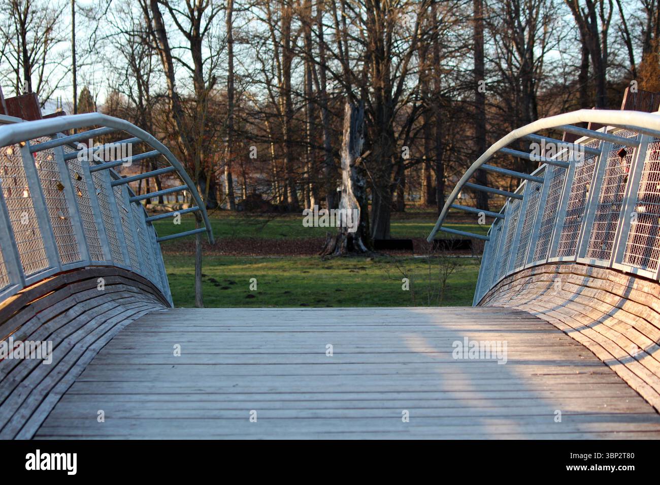 Gently arched footbridge hi-res stock photography and images - Alamy