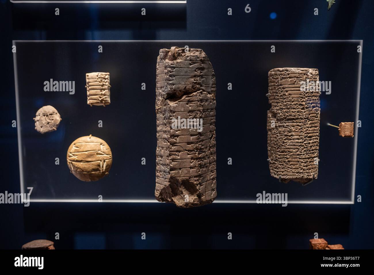 Cuneiform Writing. Nail-shaped wedges were used to make sign in ...