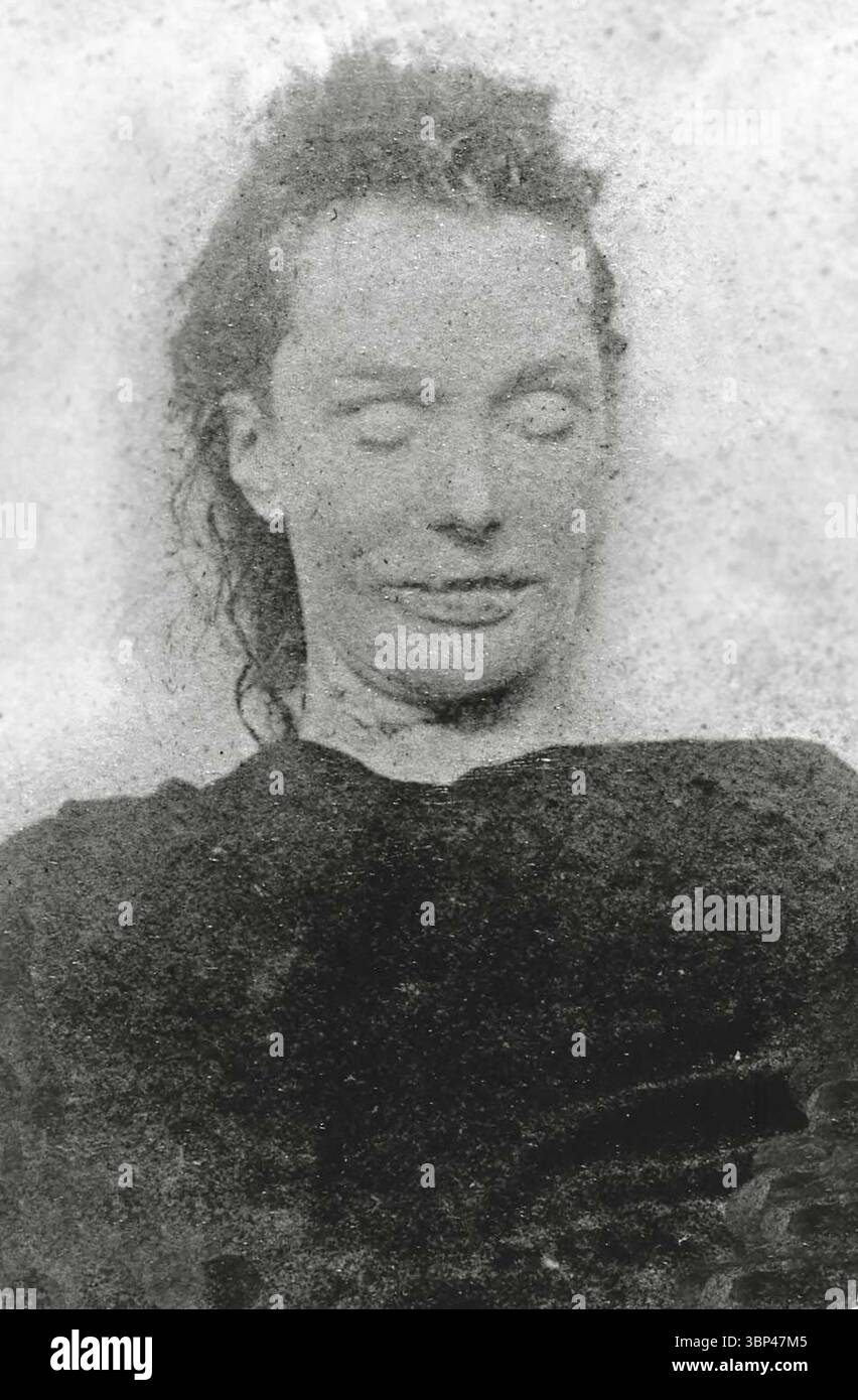 A post-mortem photograph of Elizabeth