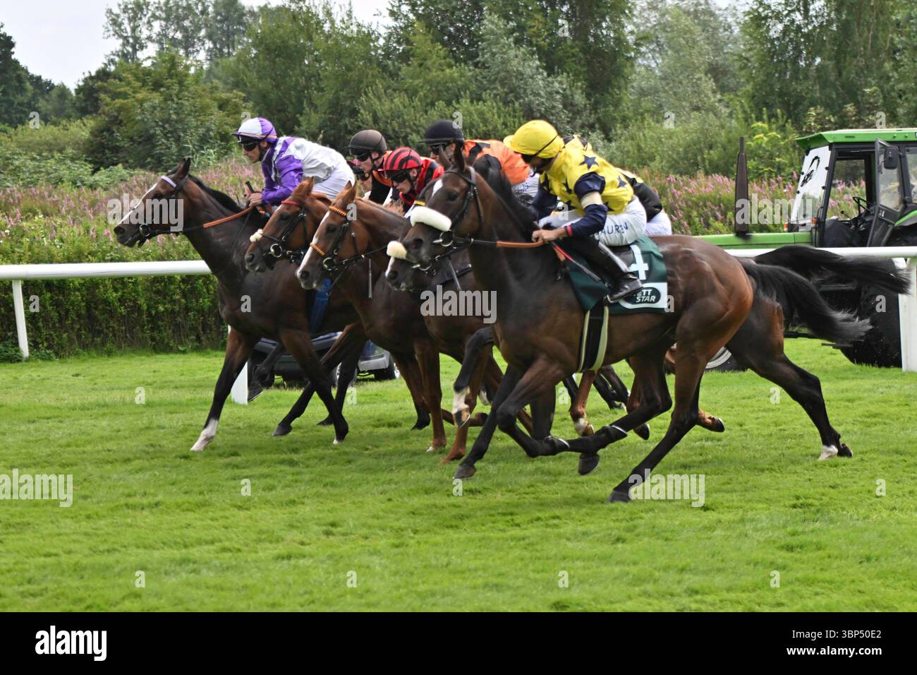 06.07.2025, Galopprennbahn Hamburg-Horn, Galopp Derby 2025, Best Place ...