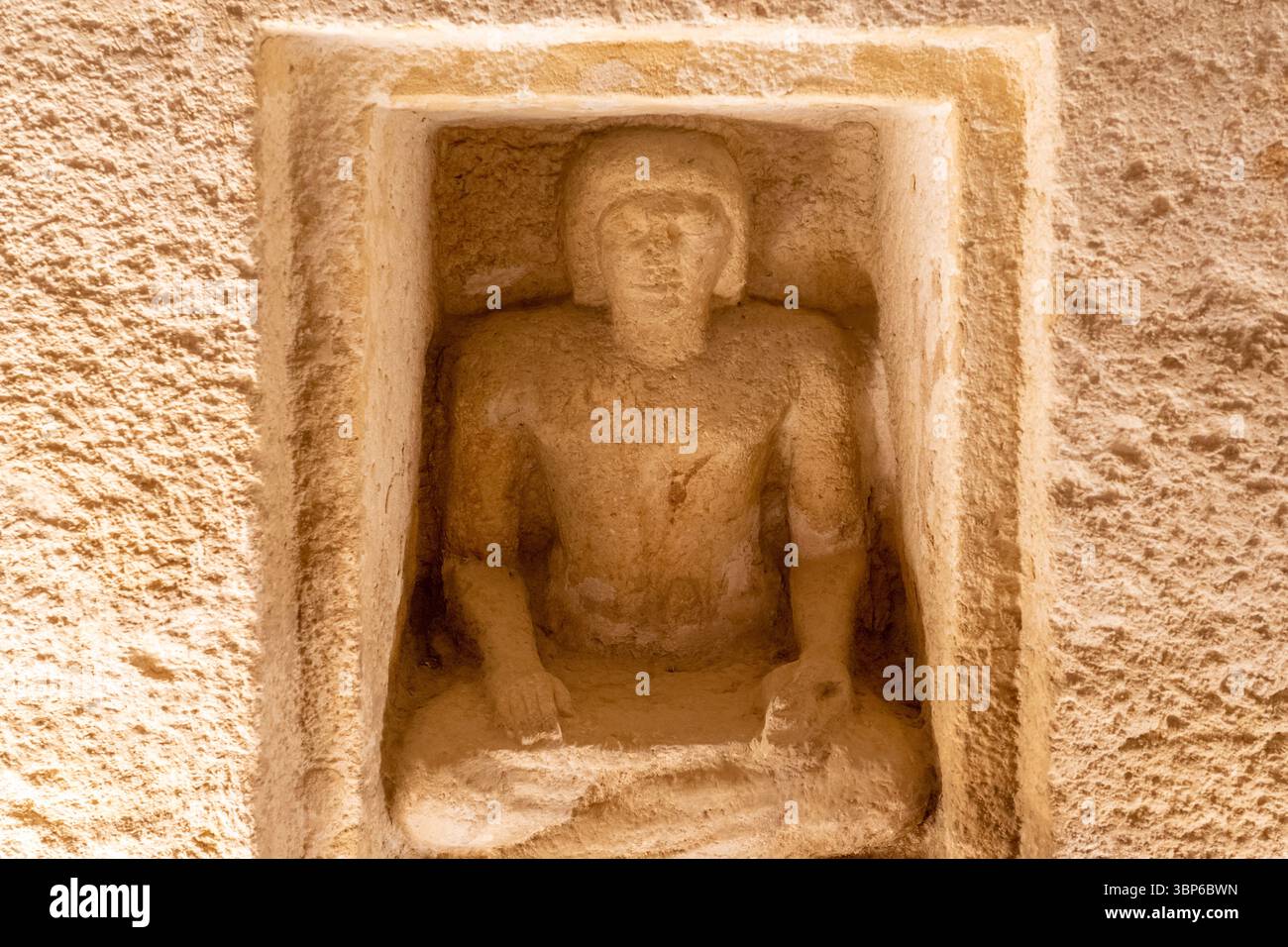 Seated scribal statues in the tomb oh Mars Ankh  III Stock Photo