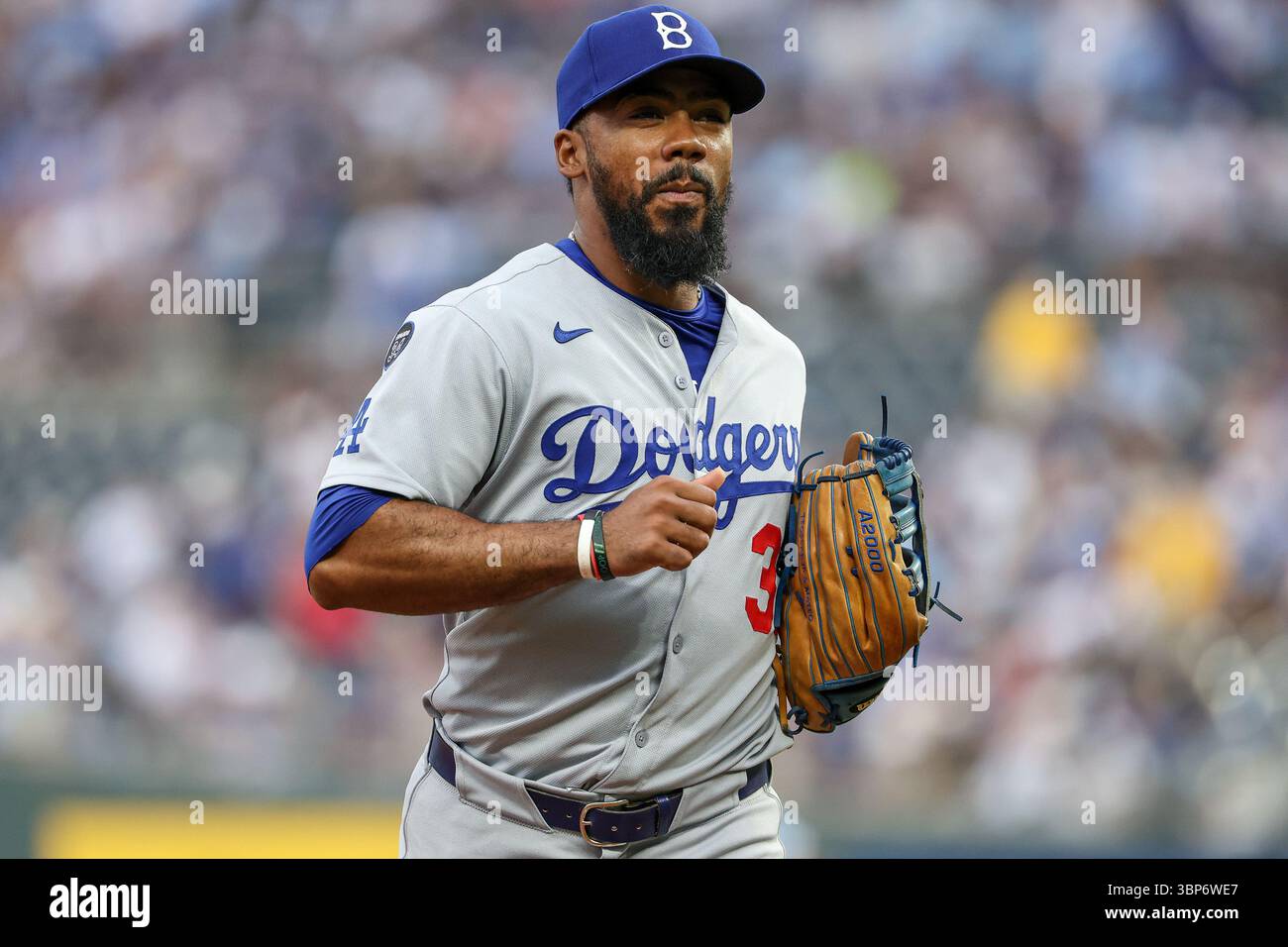 Teoscar hernandez dodgers hi-res stock photography and