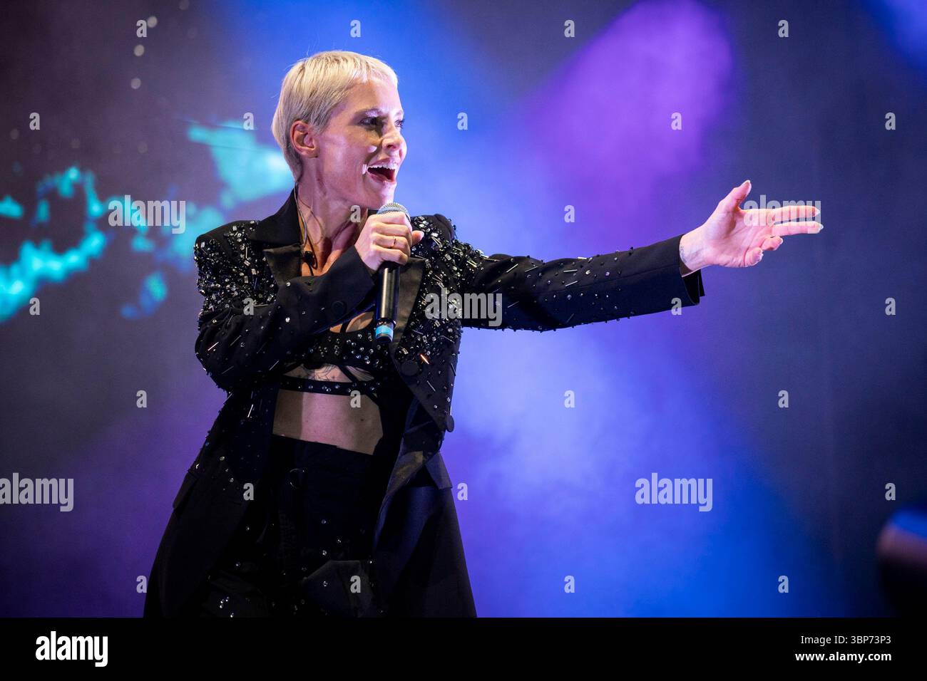 Soraya Arnelas During The Concert 20 Years Of Love At MADO 2025 In soraya-arnelas-during-the-concert-20-years-of-love-at-mado-2025-in