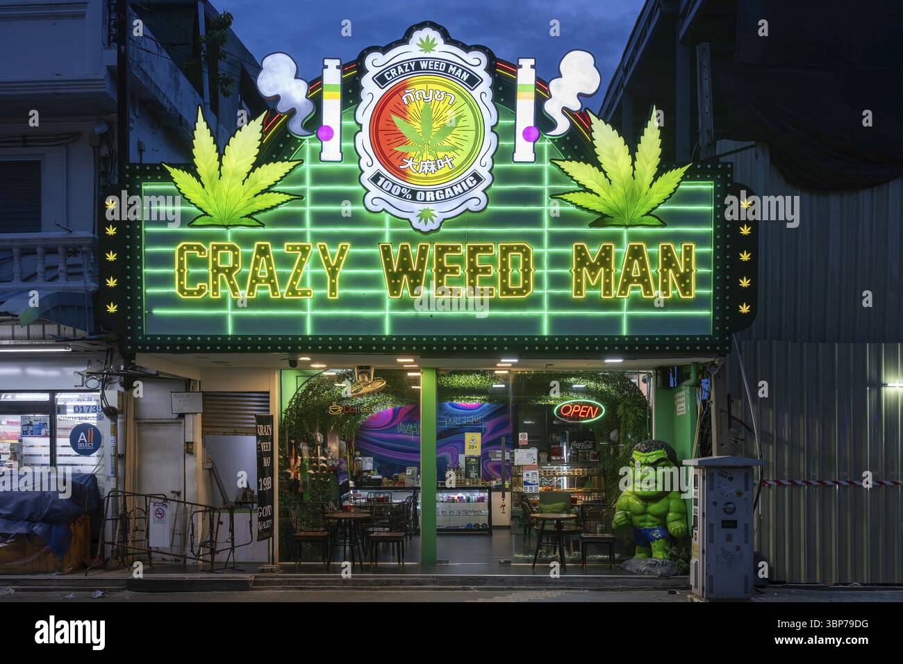 Thailand cannabis shop hi-res stock photography and images - Page 2 - Alamy
